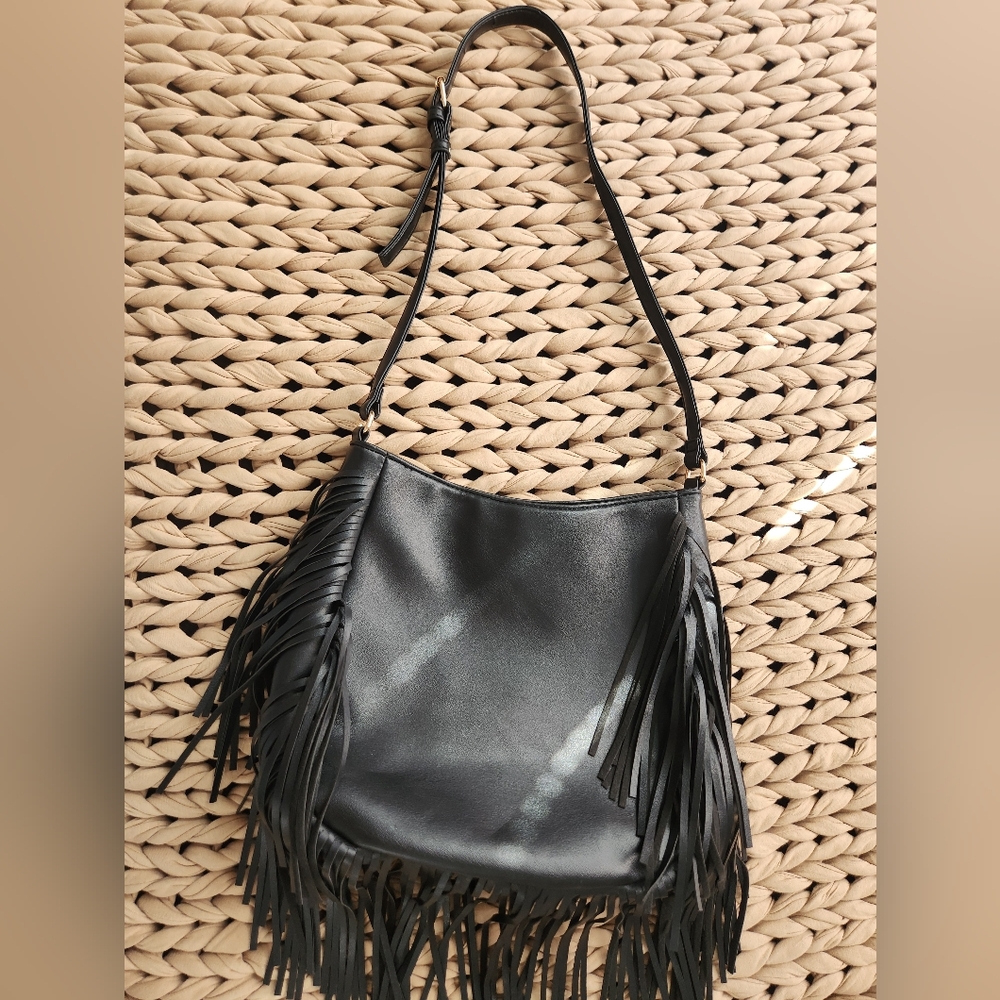 Black Fringe Leather Shoulder Purse